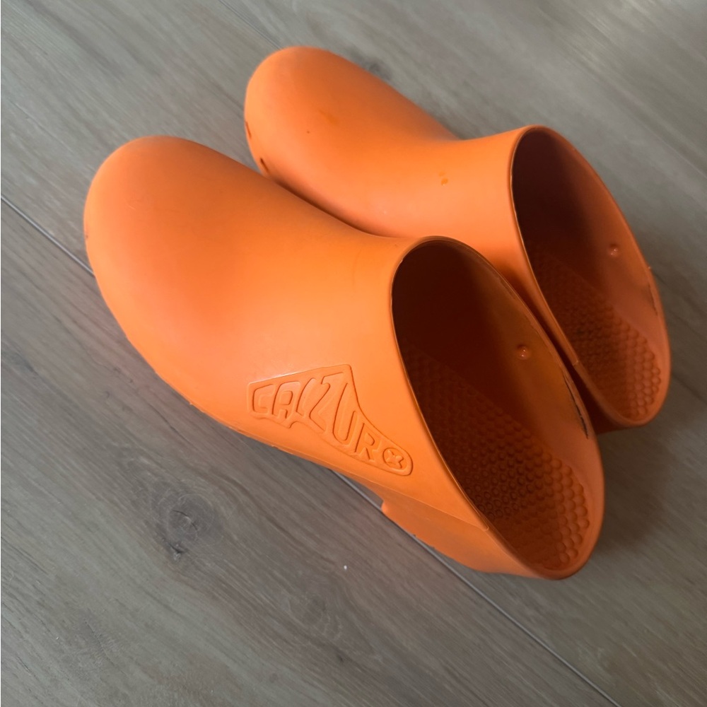 Orange calzuro clog 8
